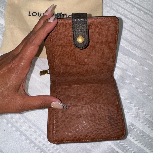 AUTHENTIC | Vintage Louis Vuitton Monogram Compact Wallet - Picture 3 of 5